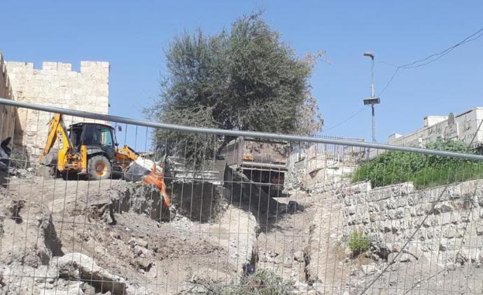 القدس: أعمال تجريف بالقرب من مدخل المقبرة اليوسفية